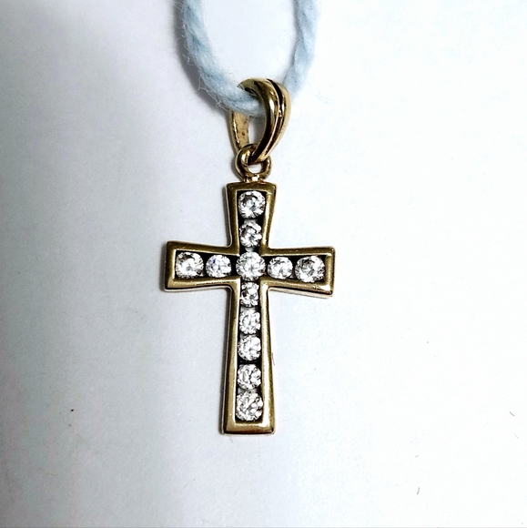 10K Gold Cross Pendant - Picture 3 of 8